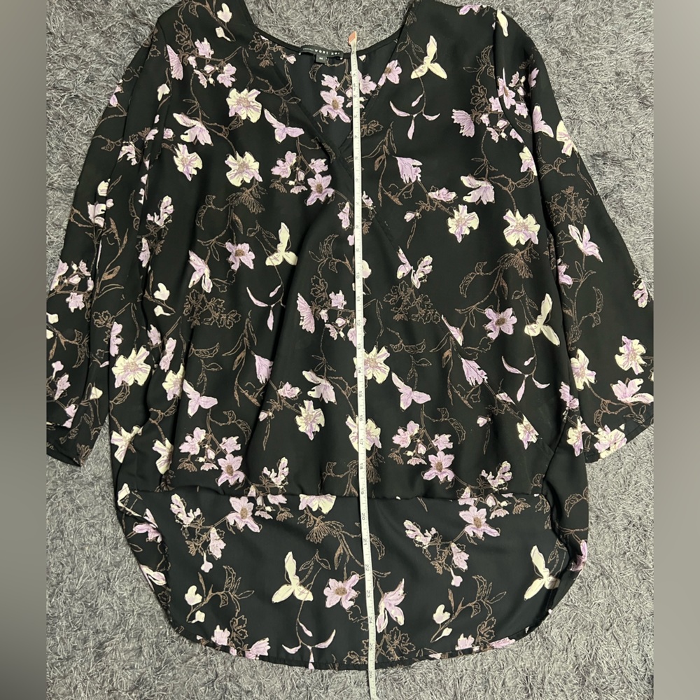 NWOT Black Wrap 3/4 Sleeve Blouse! - Picture 9 of 13